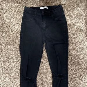 Black skinny jeans